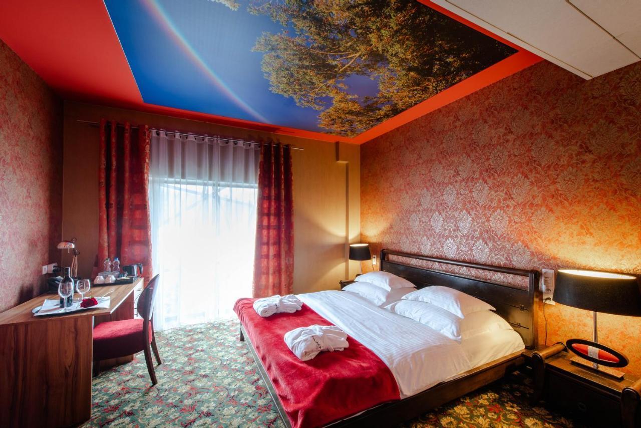 Hotel Lenart Wieliczka megye Kültér fotó