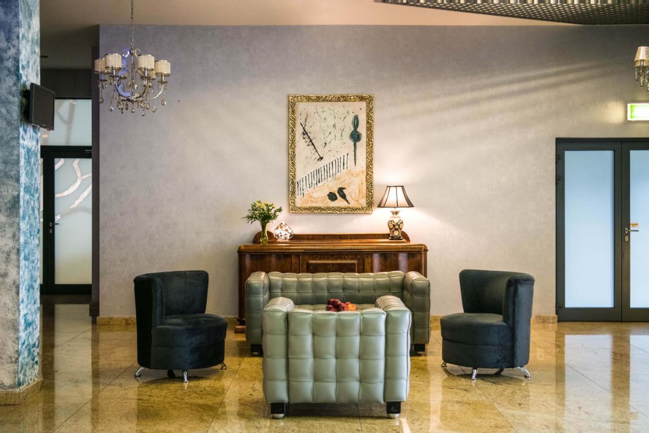 Hotel Lenart Wieliczka megye Kültér fotó